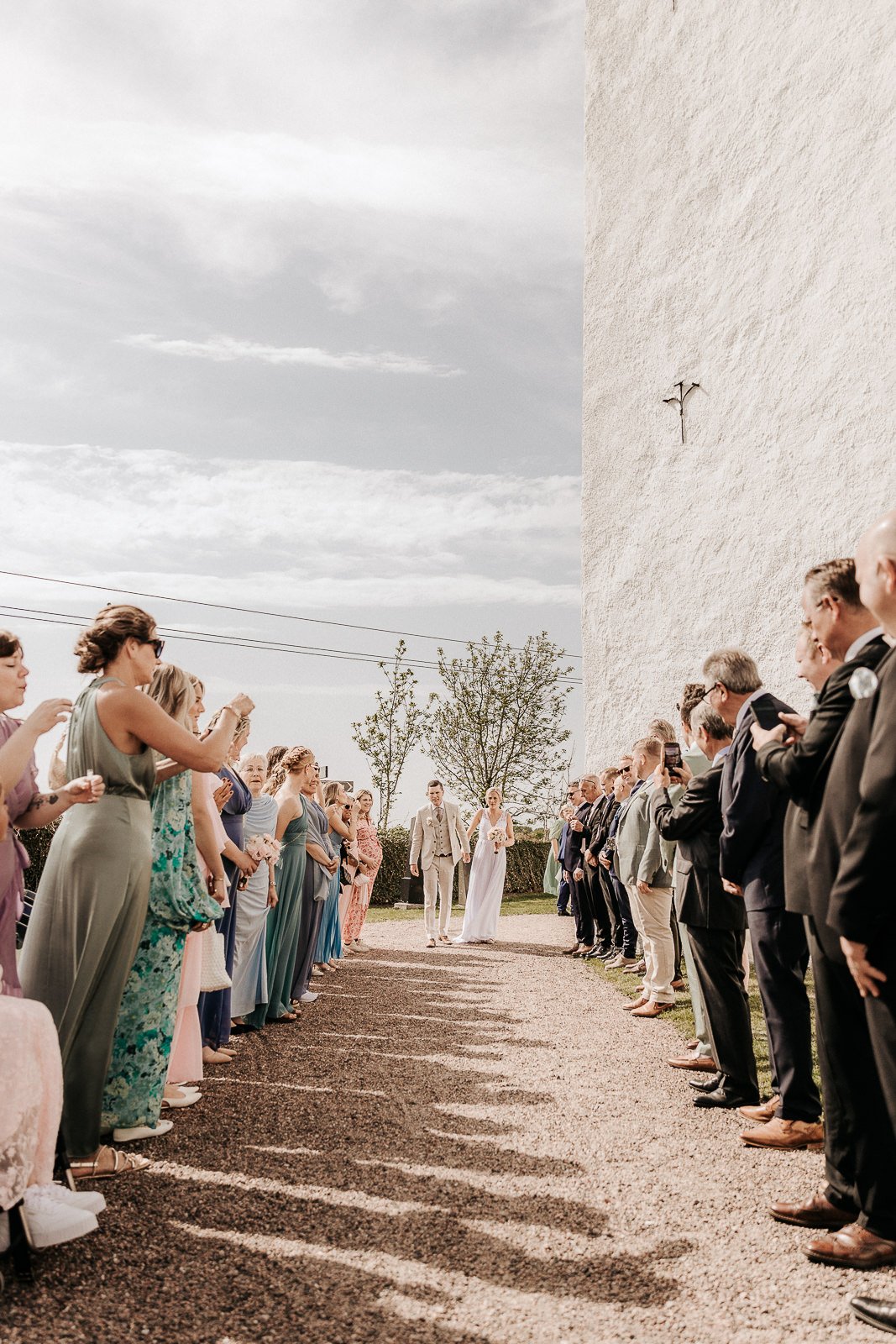 Bröllopsfotograf i Skåne – vigsel i Fulltofta kyrka & fest på Fulltofta Slott